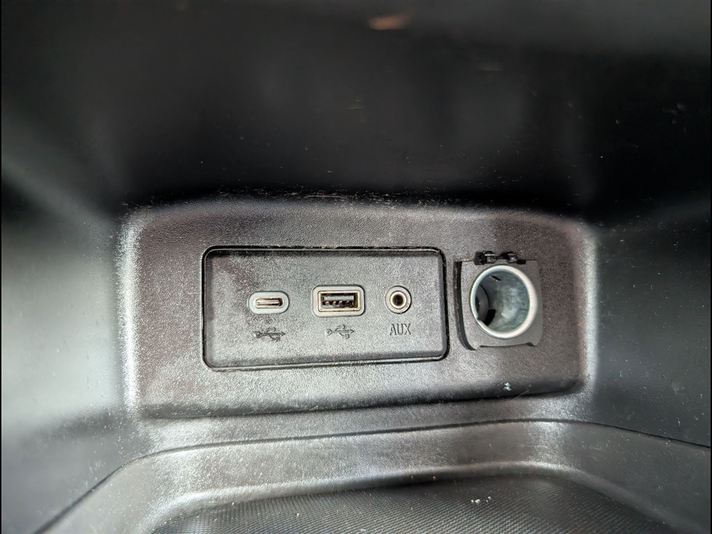 Used 2019 Summit White Chevrolet LT image 24