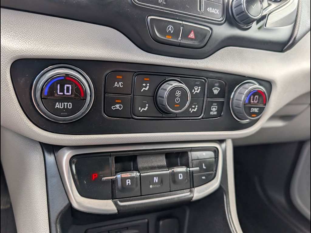 Used 2024 Riptide Blue Metallic GMC SLE image 24