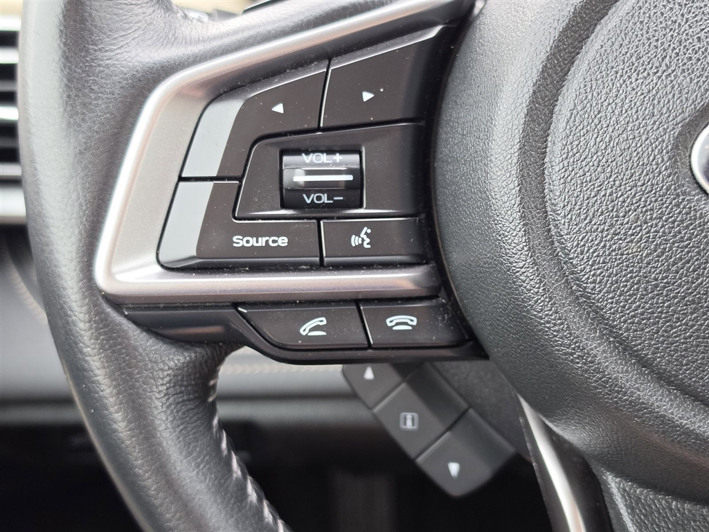 Used 2022 Autumn Green Metallic Subaru Limited image 24