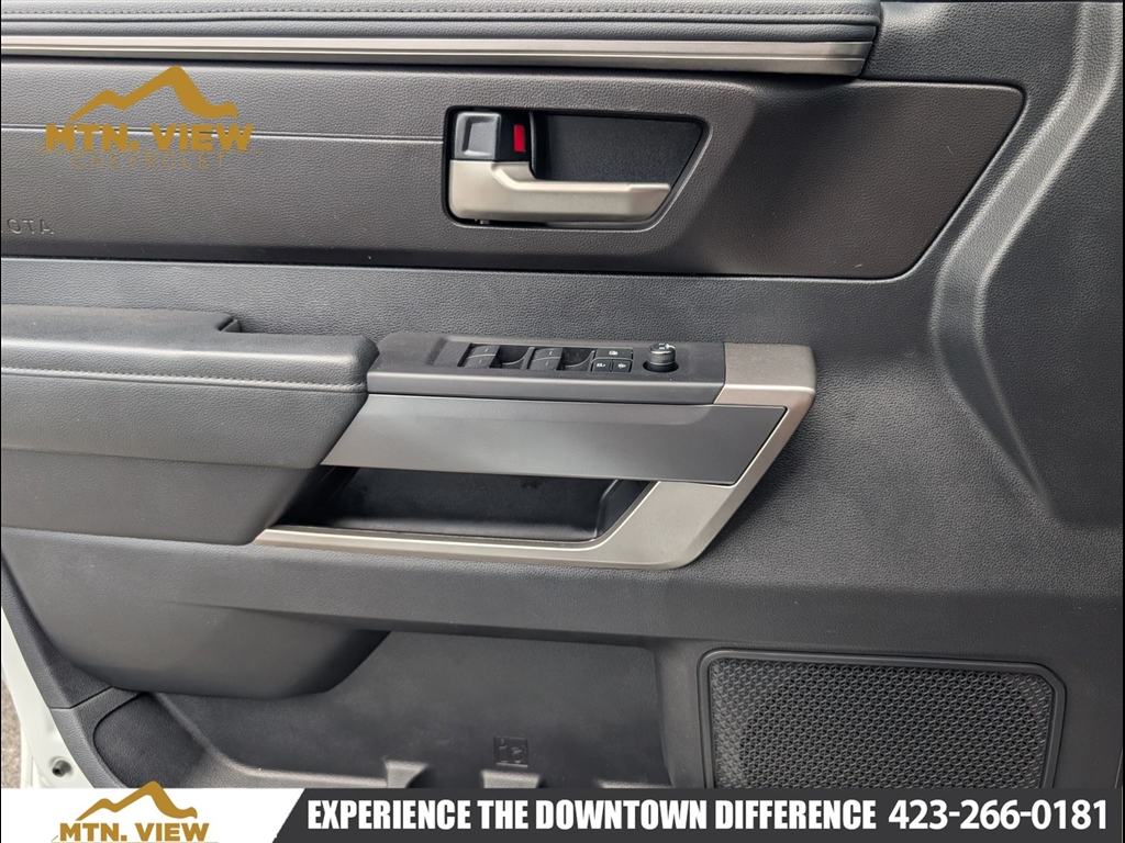 Used 2022 White Toyota SR5 image 24