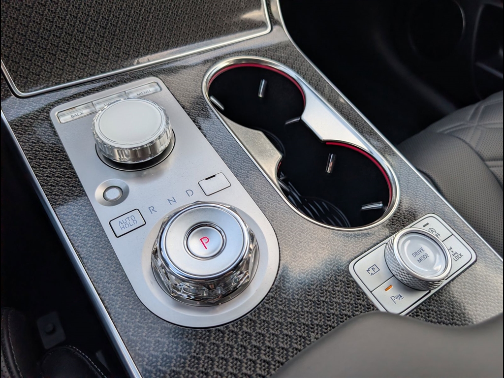 Used 2025 Uyuni White Pearl Genesis 3.5T E-SC image 24