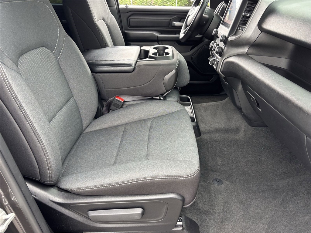 Used 2024 Granite Crystal Metallic Clear Coat RAM Tradesman image 25