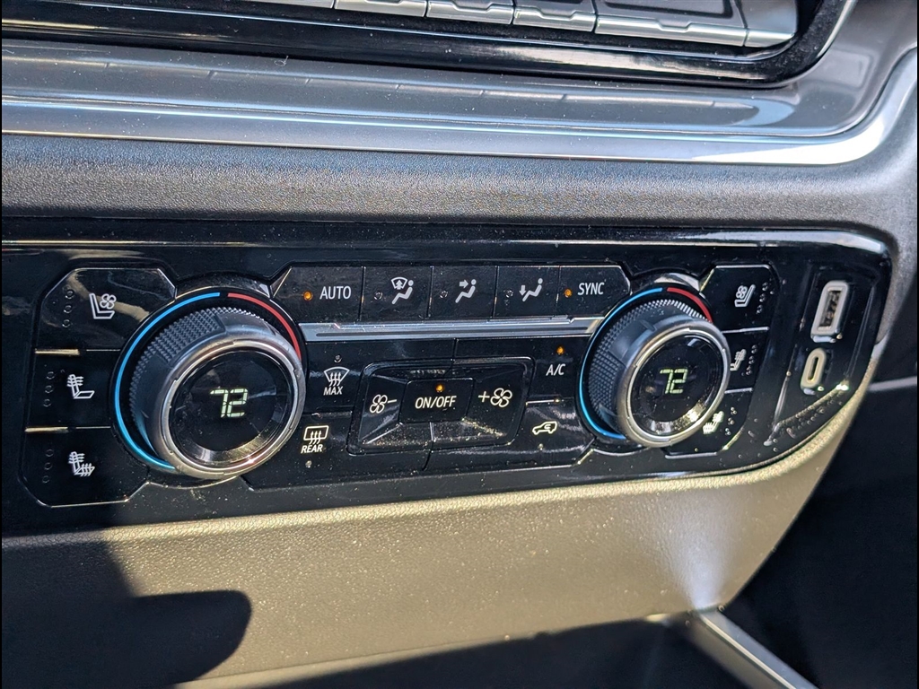 Used 2024 Sterling Gray Metallic Chevrolet High Country image 25