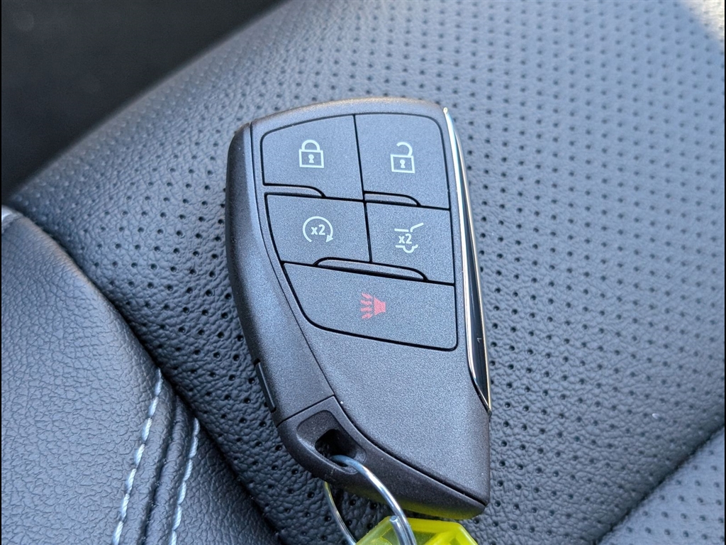 New 2026 Summit White Chevrolet LT image 25