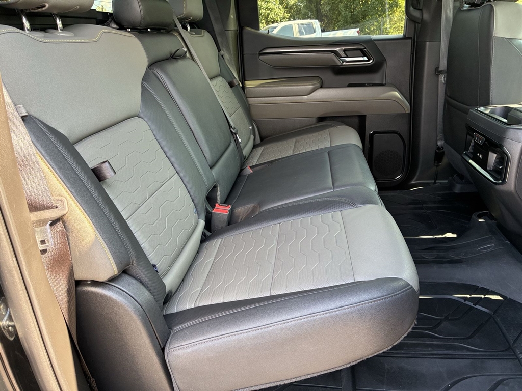 Used 2023 Black Chevrolet ZR2 image 25