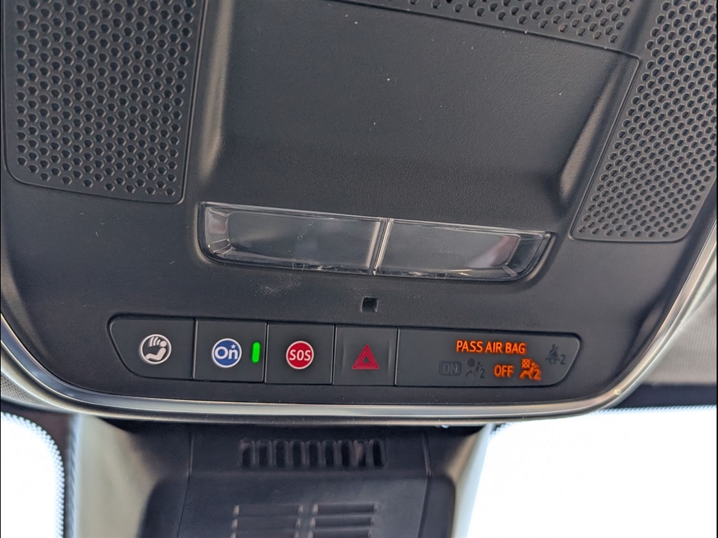 New 2026 Polar White Tricoat Chevrolet RS image 25