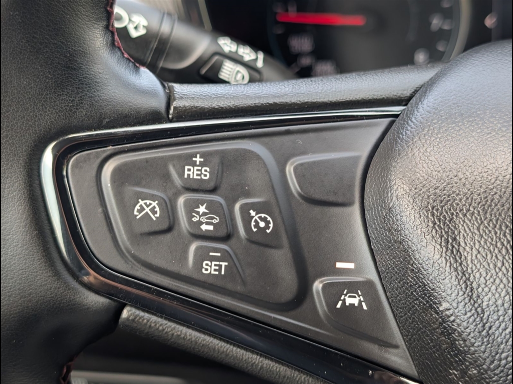 Used 2023 Iridescent Pearl Tricoat Chevrolet RS image 25