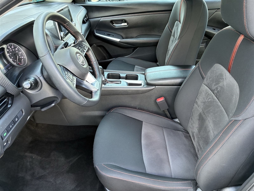 Used 2024 Atlantic Gray Metallic/Super Black Nissan SR image 25