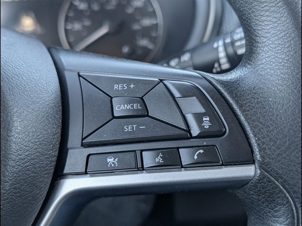 Used 2022 Scarlet Ember Tintcoat Nissan SV image 25