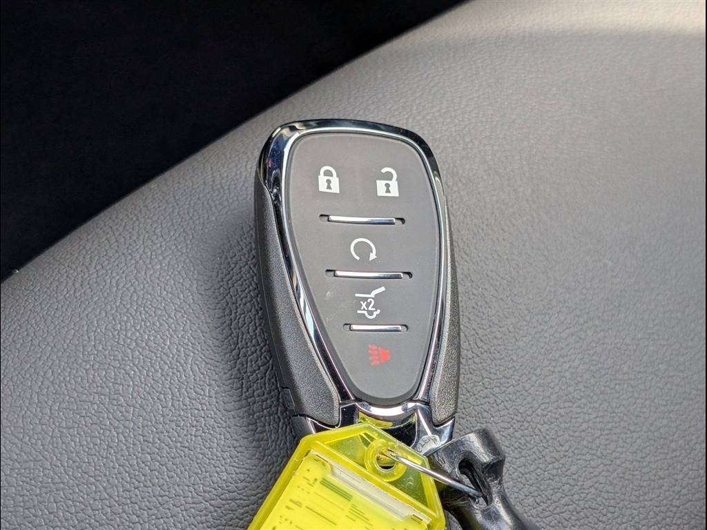 New 2026 Cacti Green Chevrolet ACTIV image 25