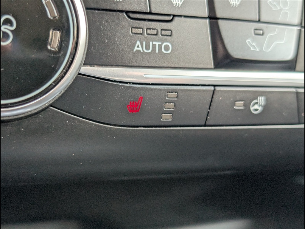 Used 2020 Agate Black Ford SEL image 26