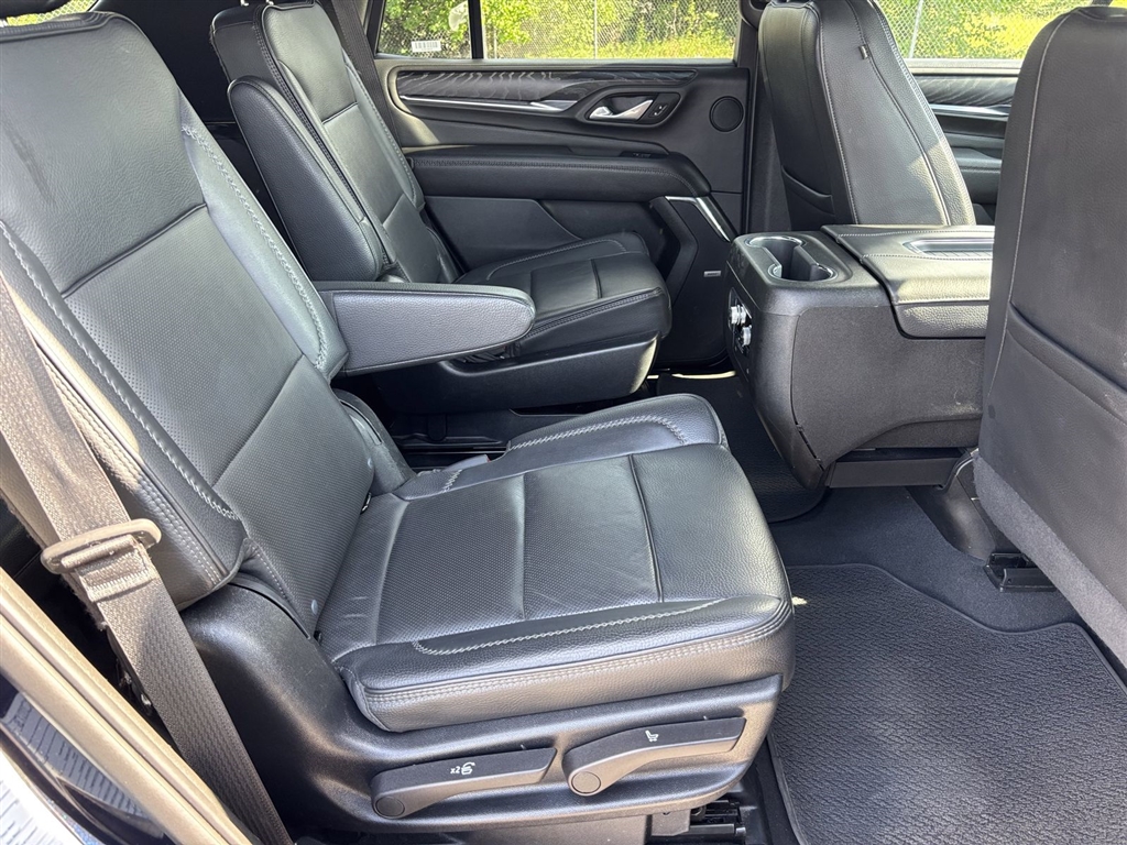 Used 2023 Midnight Blue Metallic GMC Denali image 26