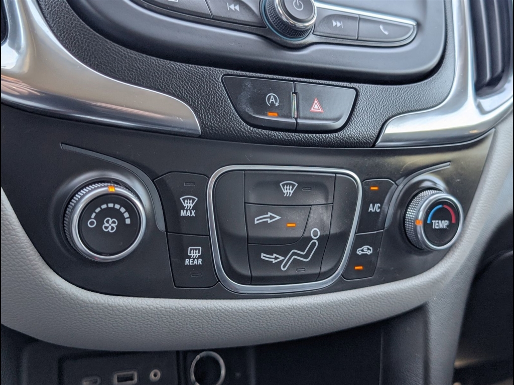 Used 2022 Iron Gray Metallic Chevrolet LT image 26