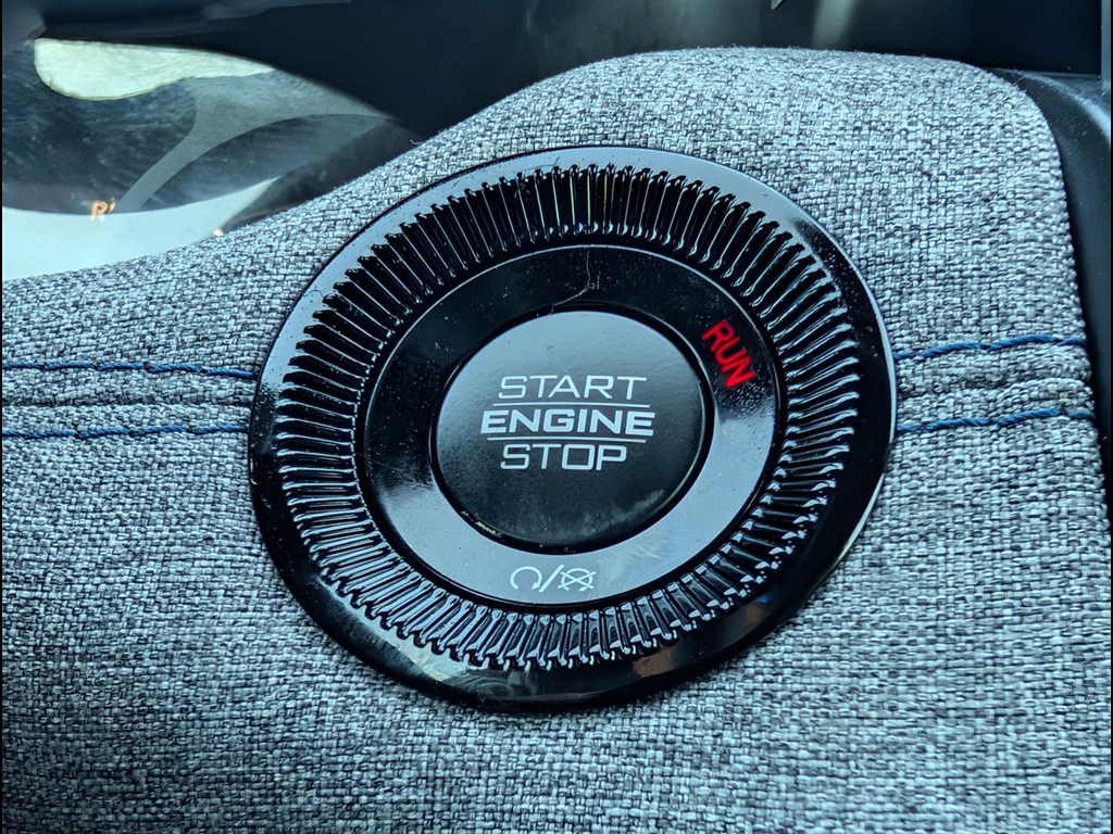 Used 2024 Bright White Clear Coat Jeep Latitude image 26