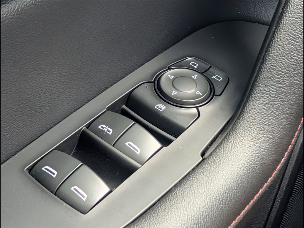 Used 2025 Sterling Gray Metallic Chevrolet RS image 26