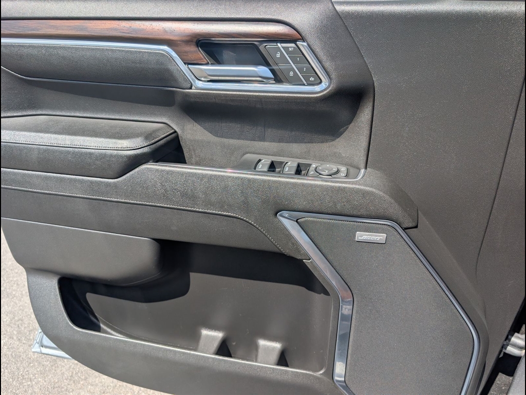 Used 2023 Sterling Metallic GMC SLT image 26