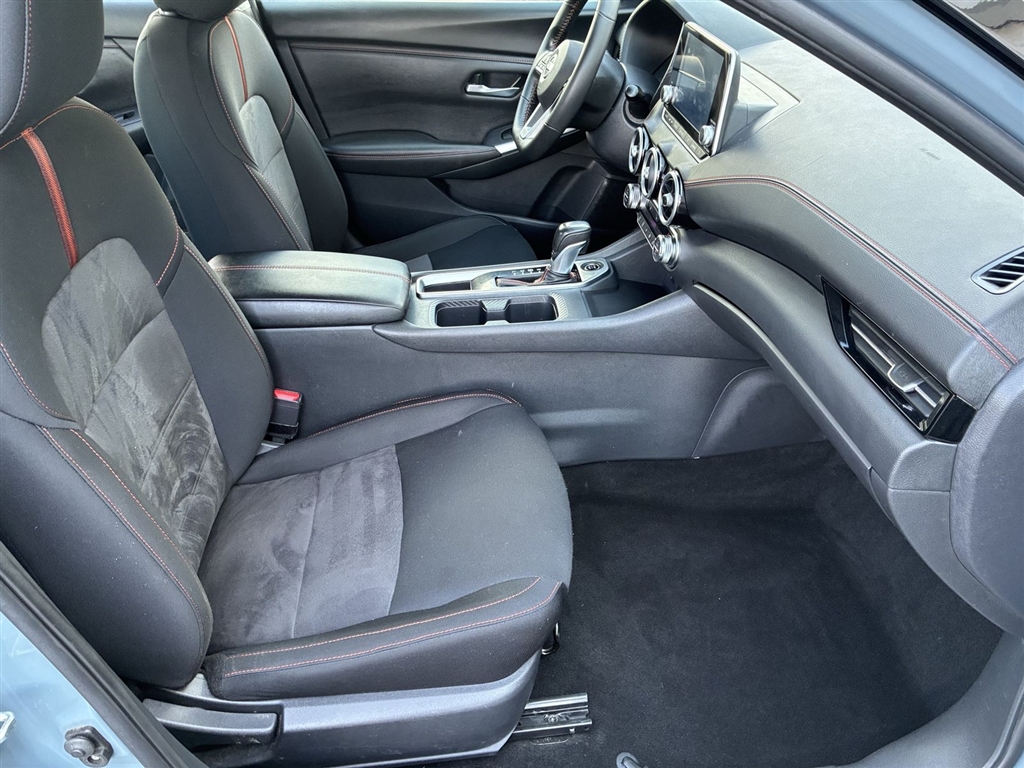 Used 2024 Atlantic Gray Metallic/Super Black Nissan SR image 26