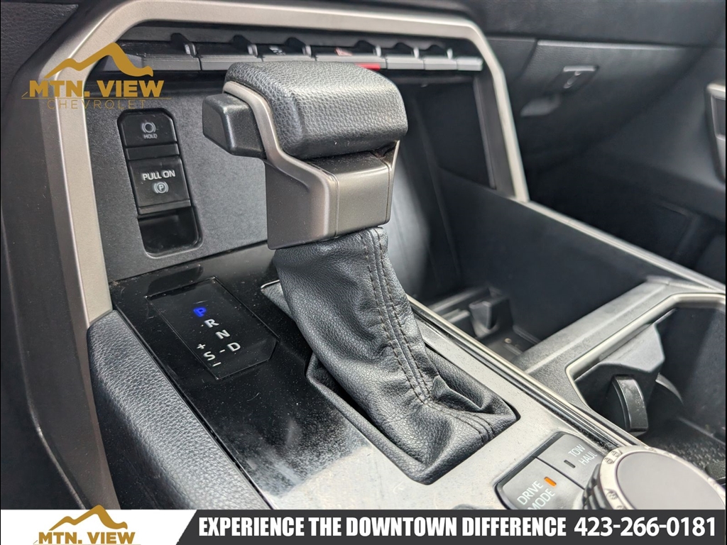 Used 2022 White Toyota SR5 image 26