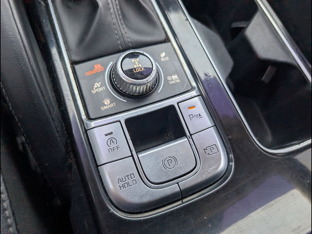 Used 2023 Glacial White Pearl Kia SX image 26