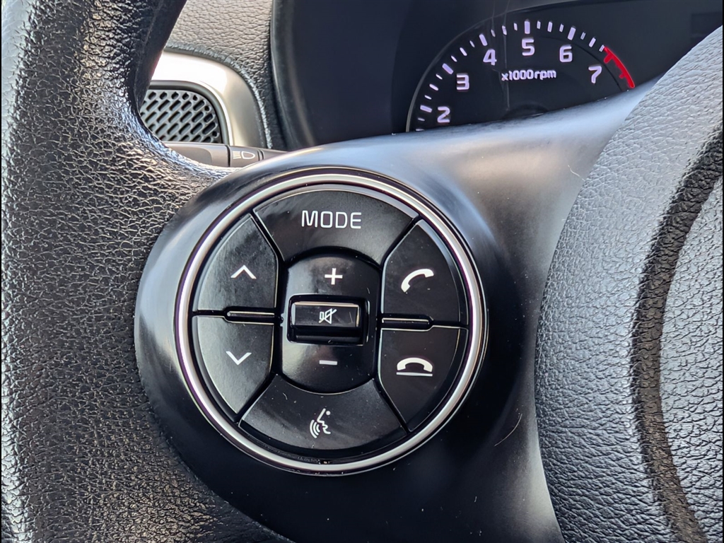 Used 2020 Snow White Pearl Kia LX image 26