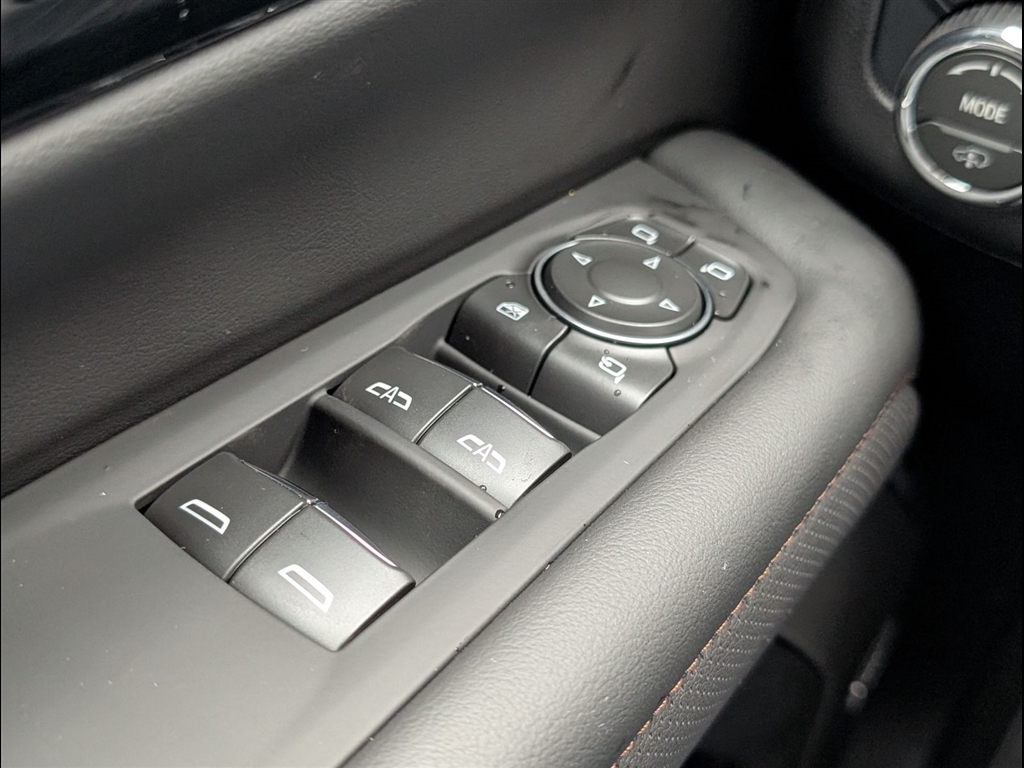 New 2026 Black Chevrolet High Country image 27