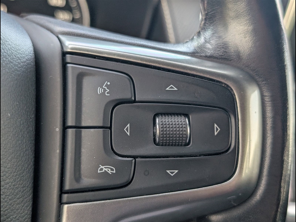 Used 2021 Shadow Gray Metallic Chevrolet Premier image 27