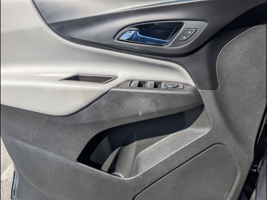 Used 2022 Iron Gray Metallic Chevrolet LT image 27