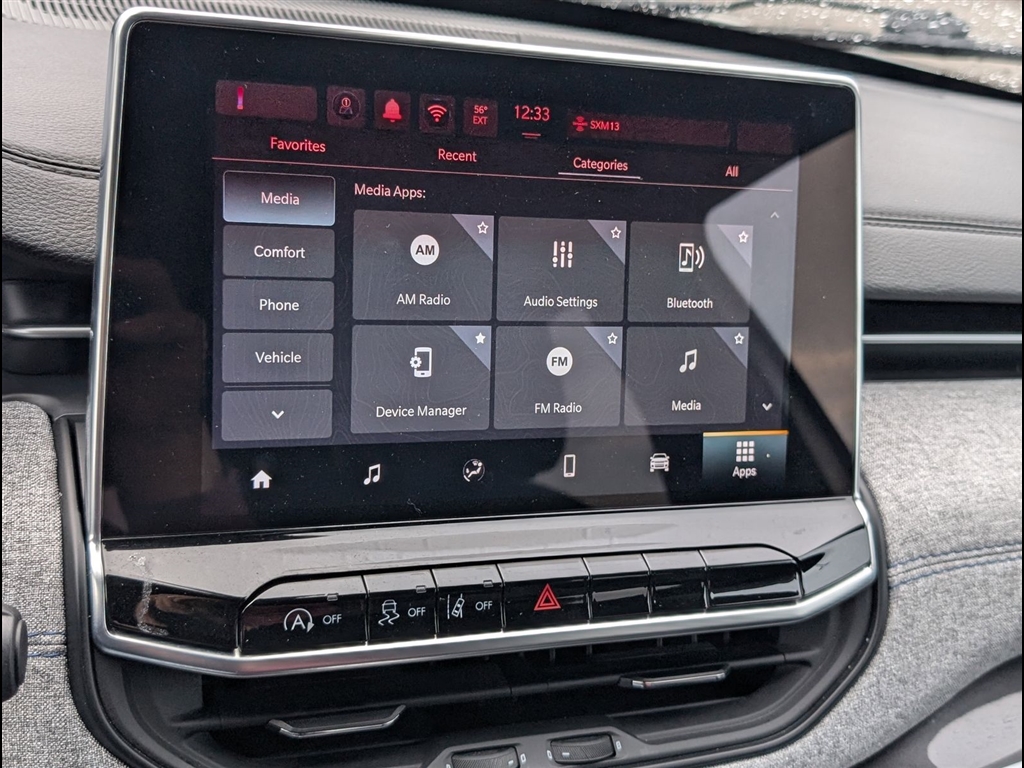 Used 2024 Bright White Clear Coat Jeep Latitude image 27