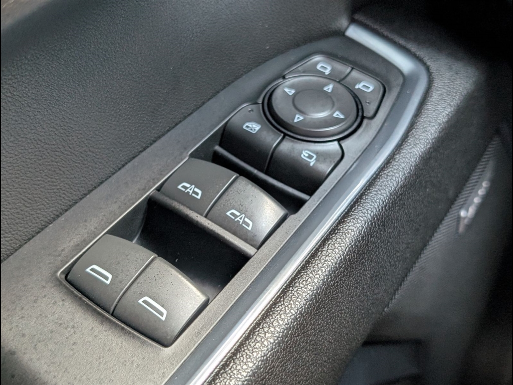 Used 2023 Sterling Metallic GMC SLT image 27