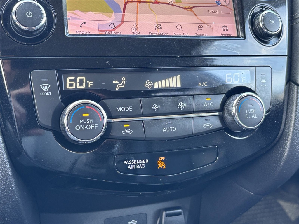 Used 2018 Brilliant Silver Nissan SL image 27