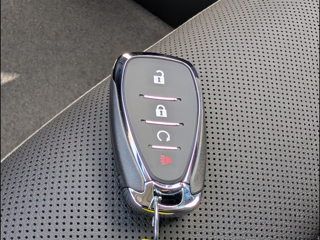 New 2026 Sterling Gray Metallic Chevrolet ACTIV image 27