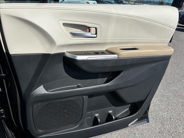 2022 Toyota Sienna XLE 7-Passenger