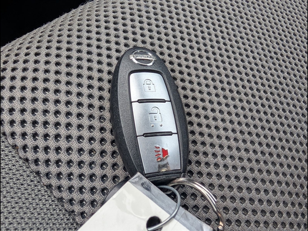 Used 2020 Magnetic Black Pearl Nissan SV image 28