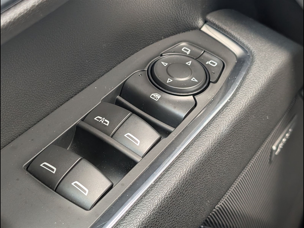 Used 2026 Sterling Gray Metallic Chevrolet LT Trail Boss image 28