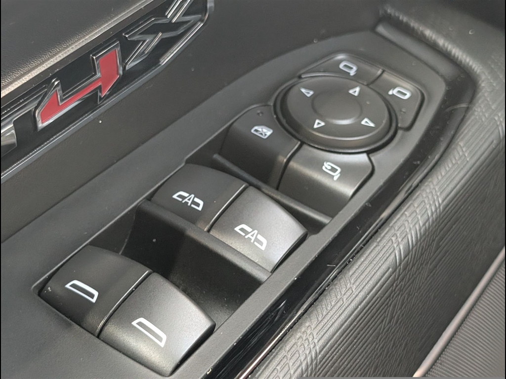 Used 2026 Onyx Black GMC AT4X image 28