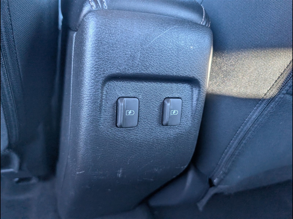 Used 2022 Scarlet Ember Tintcoat Nissan SV image 28