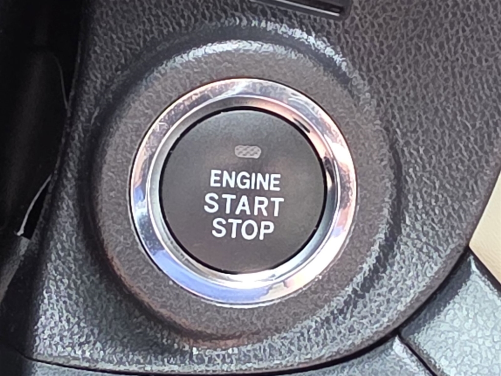 Used 2022 Autumn Green Metallic Subaru Limited image 28