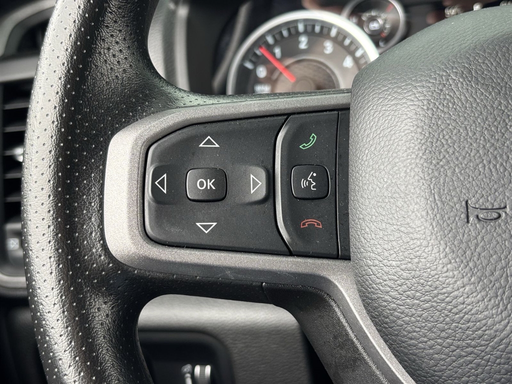 Used 2024 Granite Crystal Metallic Clear Coat RAM Tradesman image 29