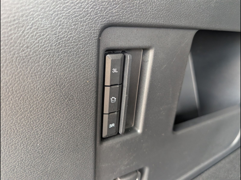 Used 2022 Oxford White Ford XLT image 29