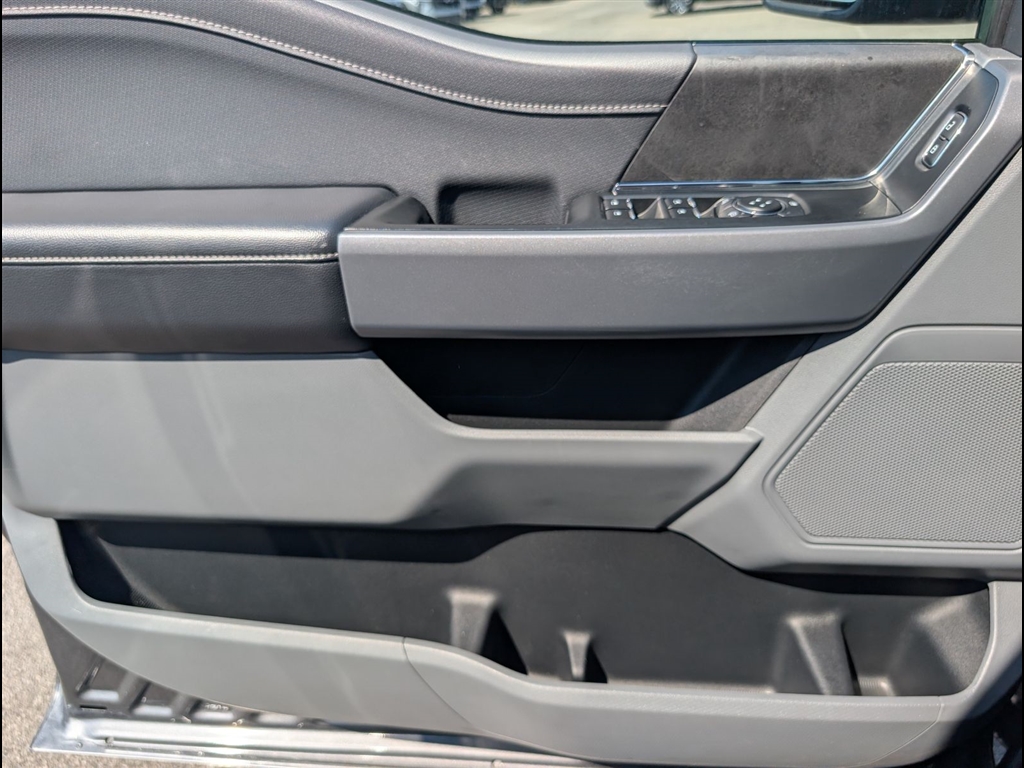 Used 2025 Carbonized Gray Ford XLT image 29