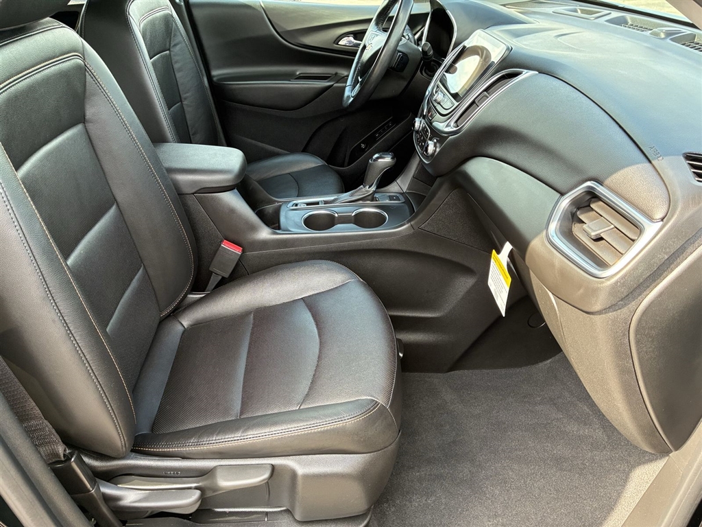 Used 2020 Mosaic Black Metallic Chevrolet LT image 29