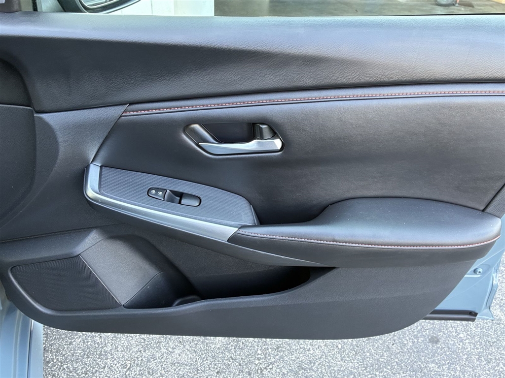 Used 2024 Atlantic Gray Metallic/Super Black Nissan SR image 29
