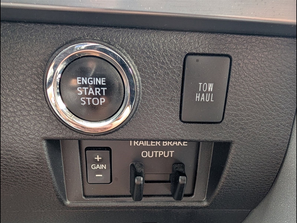 Used 2021 Midnight Black Metallic Toyota Platinum image 29