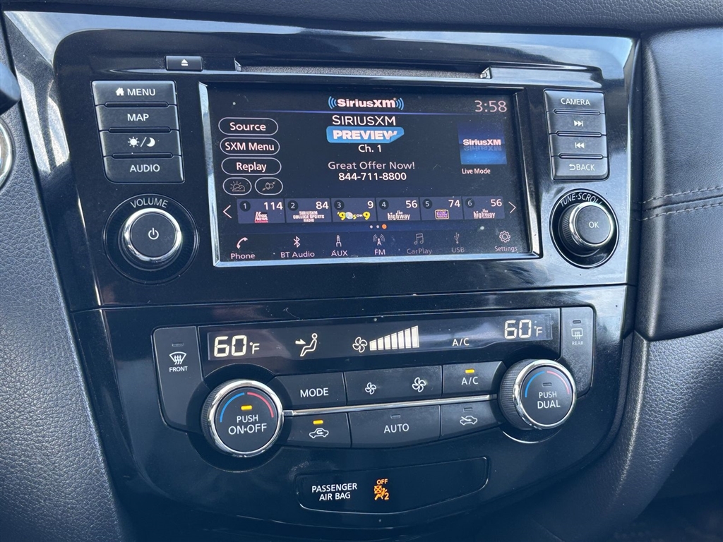 Used 2018 Brilliant Silver Nissan SL image 29