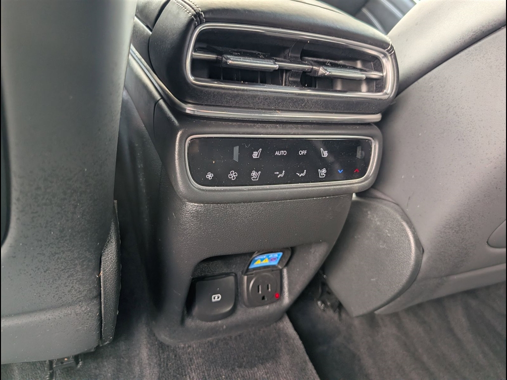 Used 2025 Uyuni White Pearl Genesis 3.5T E-SC image 29