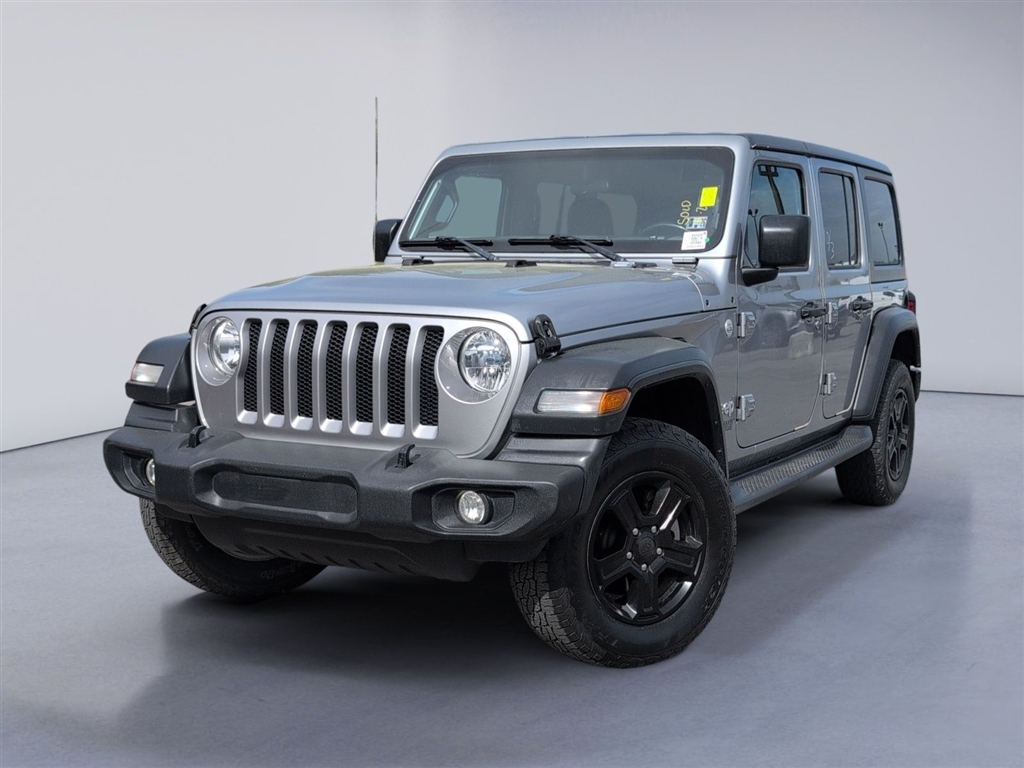 Used 2018 Billet Silver Metallic Clear Coat Jeep Sport S image 2