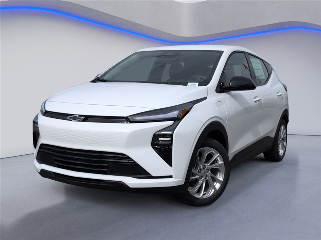 New 2027 Summit White Chevrolet LT image 2