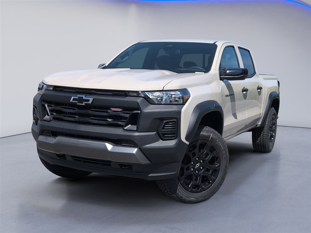 New 2026 White Sands Chevrolet Trail Boss image 2