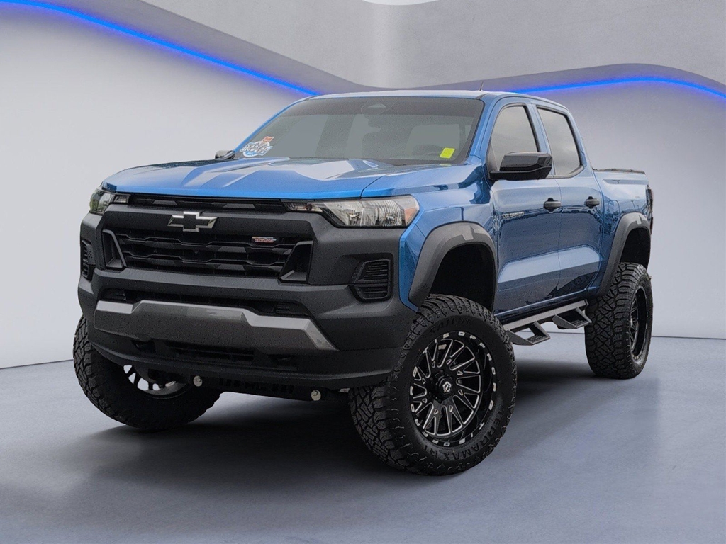 Used 2023 Glacier Blue Metallic Chevrolet Trail Boss image 2