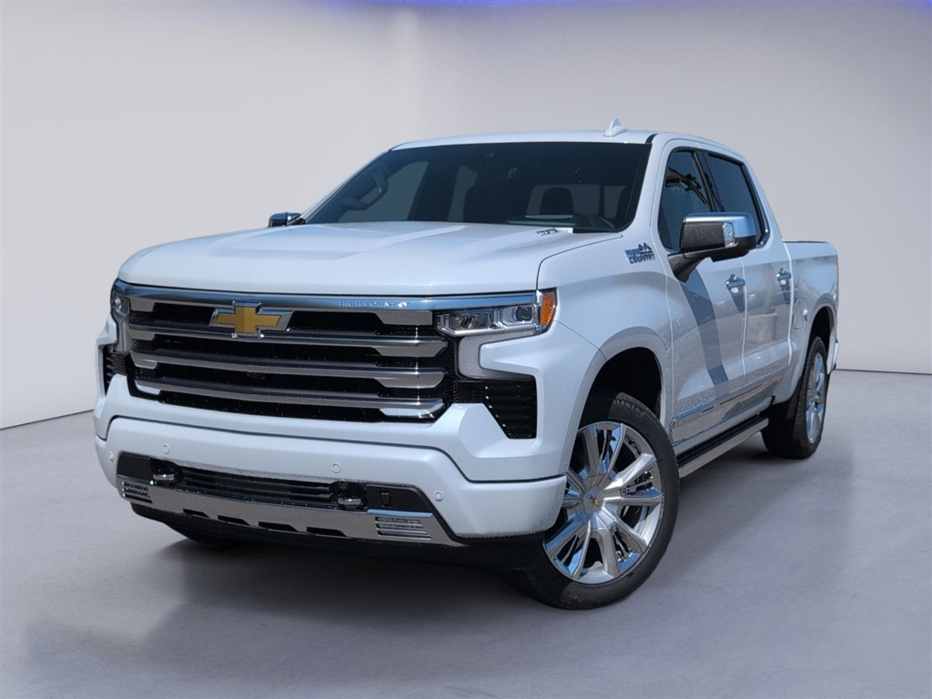 New 2026 Polar White Tricoat Chevrolet High Country image 2